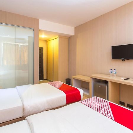 Oyo 663 Hotel Sejati Balikpapan  Extérieur photo
