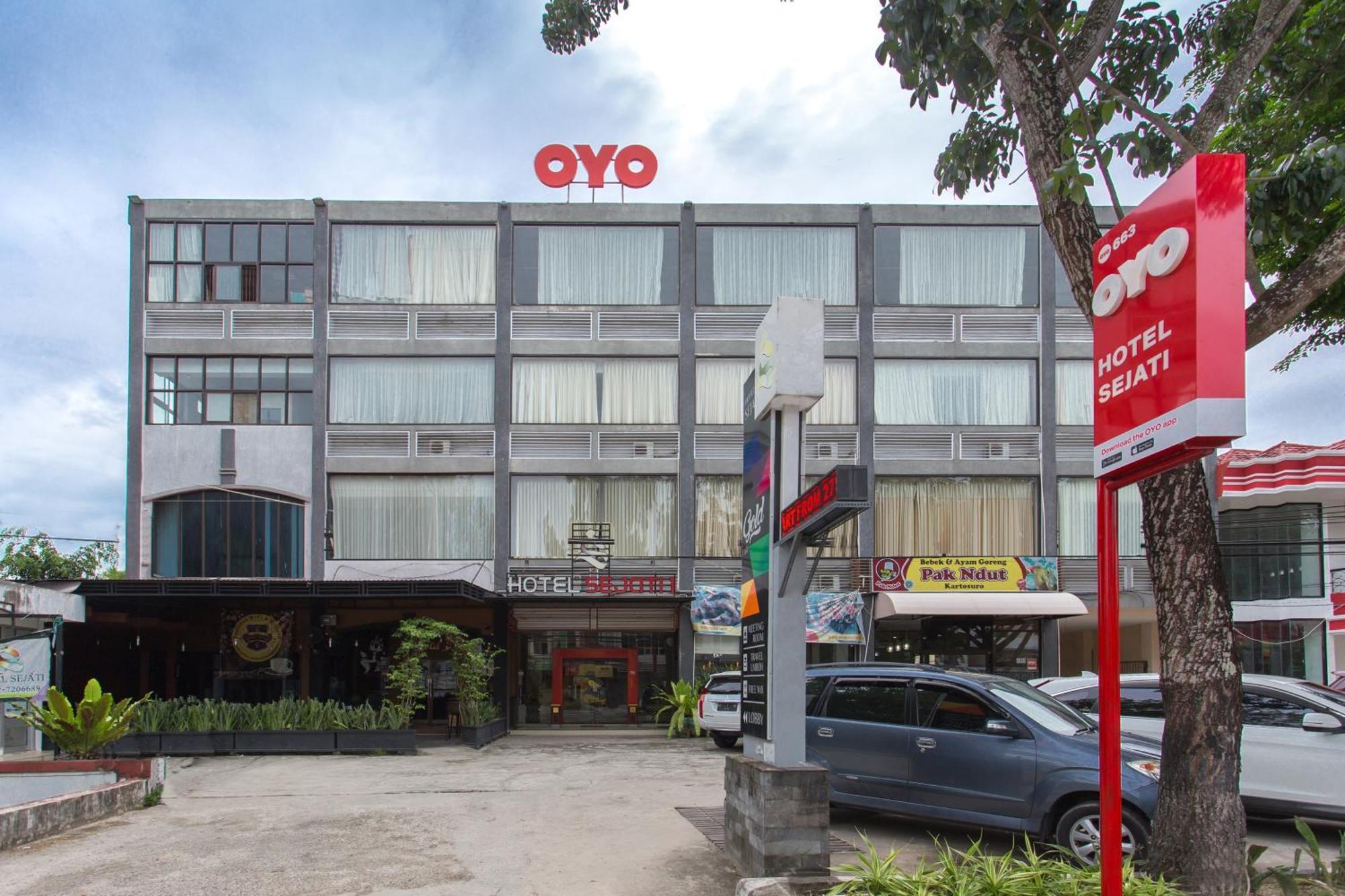 Oyo 663 Hotel Sejati Balikpapan  Extérieur photo